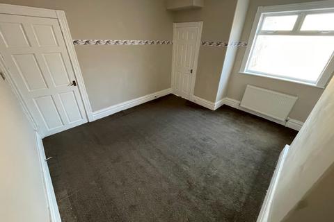 3 bedroom terraced house to rent, Fairholm Road, Benwell, Newcastle-upon-Tyne, NE4