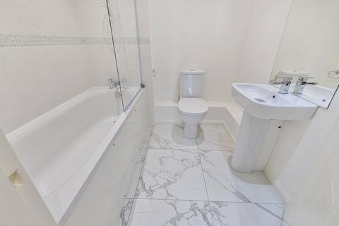 2 bedroom apartment for sale, 15 Winterburn Close, Friern Barnet N11