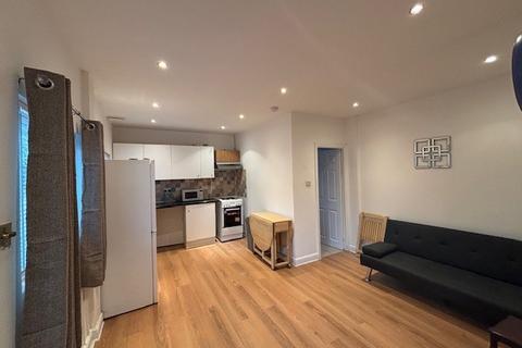 undefined, London N21