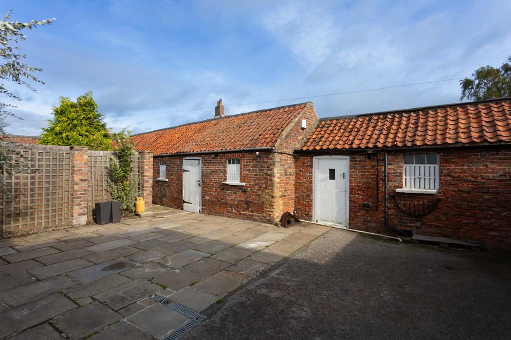 Outbuilding