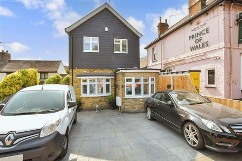 3 bedroom detached house for sale, Roman Road, Mountnessing, Brentwood, Essex