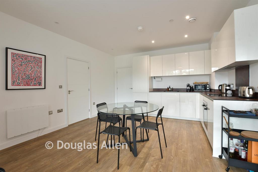 Lounge/Kitchen Dining Room