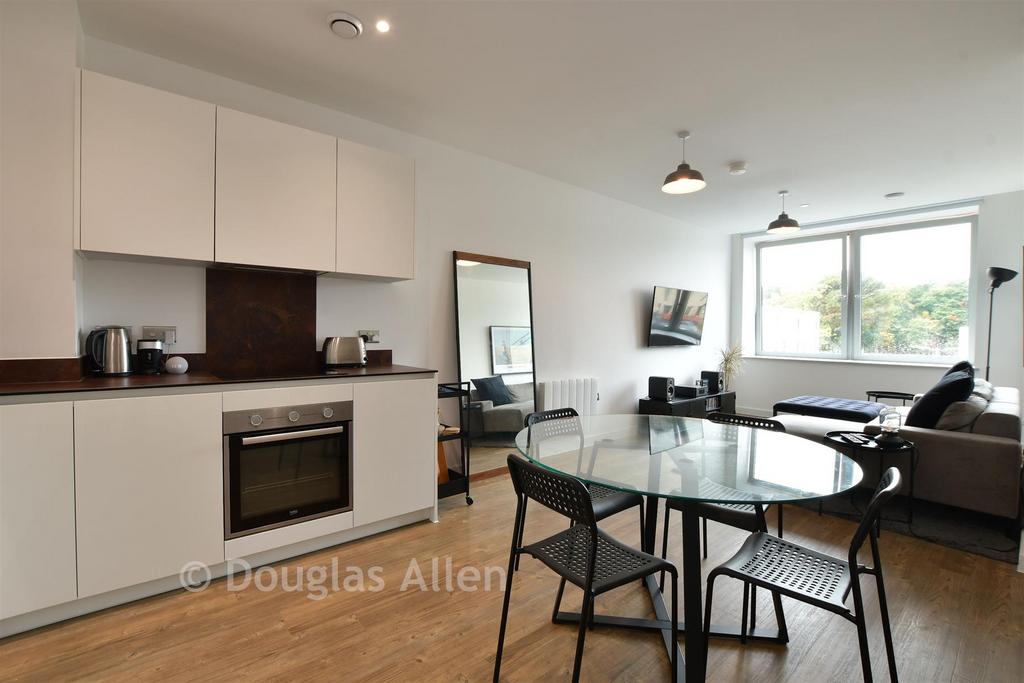 Lounge/Kitchen Dining Room