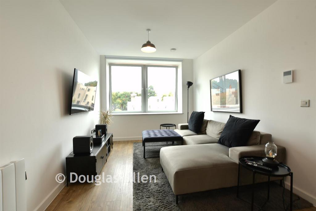 Lounge/Kitchen Dining Room