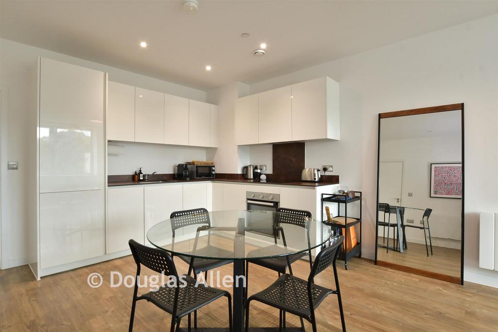 Lounge/Kitchen Dining Room