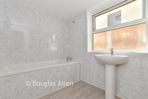 3 bedroom terraced house for sale, Cann Hall Road, Leytonstone