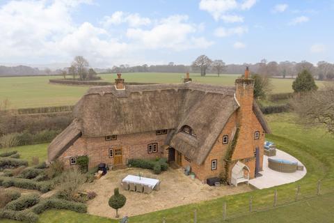 5 bedroom detached house for sale, Headley BERKSHIRE