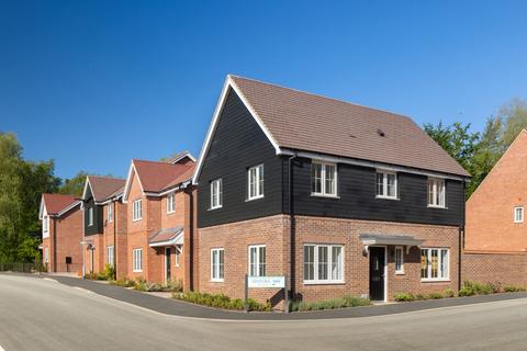 undefined, Plot 17, Chestnut at Ryder Gardens, Bovingdon, HP3 Molyneaux Avenue, Bovingdon HP3 0NZ
