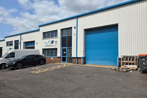 Industrial unit to rent, 12 Downley Rd Havant PO9 2NJ