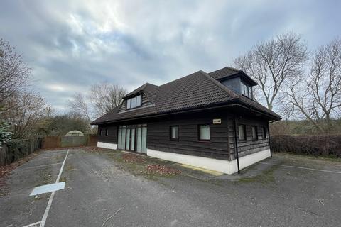 Office to rent, Station Rd Codford BA12 0JX