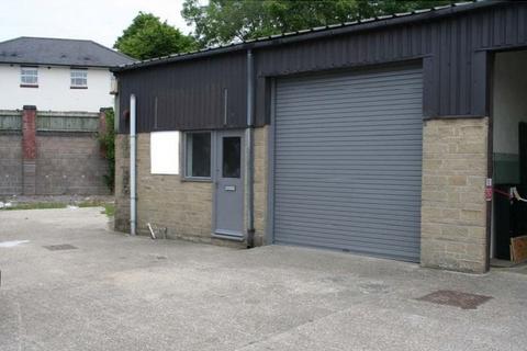 Warehouse to rent, Station Rd Gillingham SP8 4QQ