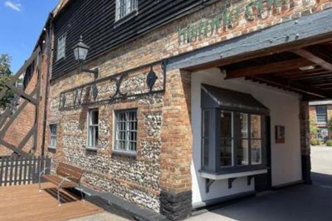 Retail property (high street) to rent, King St Wilton SP2 0RS