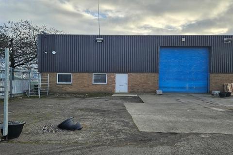 Distribution warehouse to rent, Arran Rd Perth PH1 3DZ