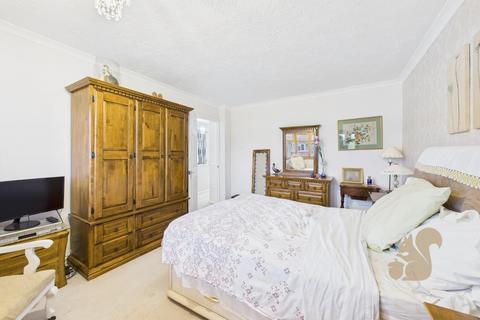 3 bedroom semi-detached house for sale, Sutton Park Avenue, Colchester