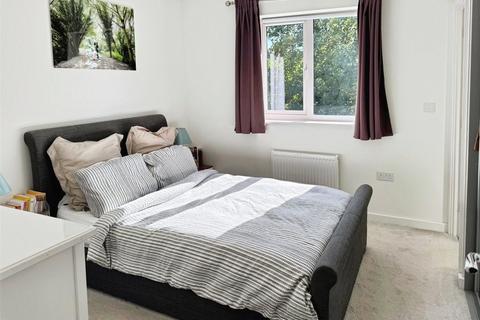 16 Bakers Place, Woodley, Reading, RG5 4AX