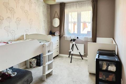 16 Bakers Place, Woodley, Reading, RG5 4AX