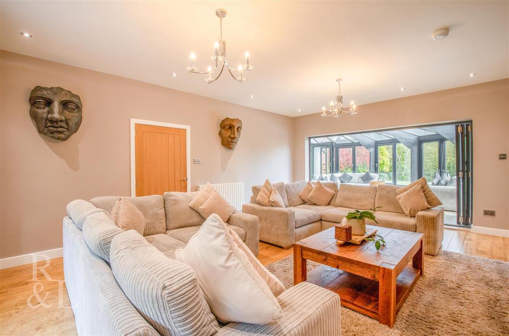 3 Cliftonthorpe Meadows (5).jpg