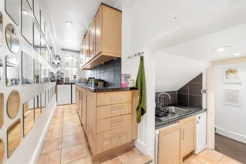 2 bedroom flat for sale, Kings Avenue, SW4