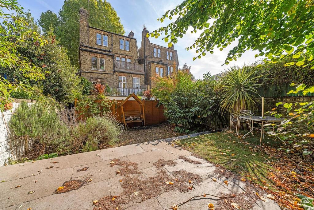 Garden (2).JPG
