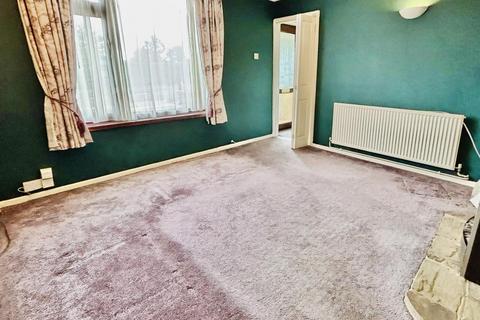 4 bedroom semi-detached house for sale, Arethusa Road, Rochester