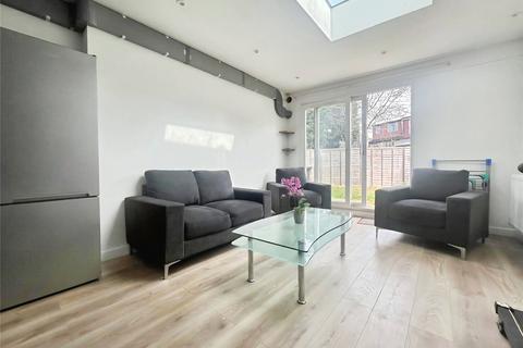 undefined, Elm Close, Twickenham, TW2