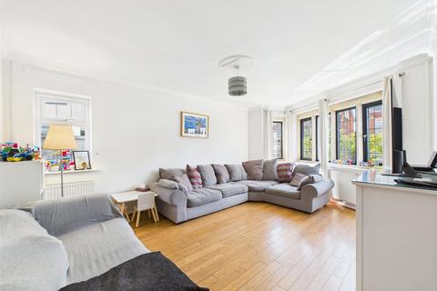 3 bedroom detached house for sale, Sandhurst Road, Gloucester, Gloucestershire, GL1
