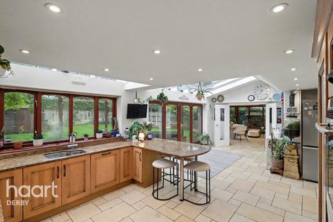 4 bedroom detached house for sale, Duck Street, Derby