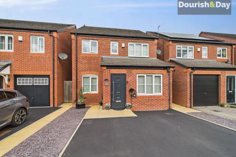 3 bedroom detached house for sale, Green Close, Stafford ST18
