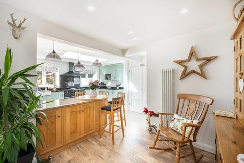 2 bedroom bungalow for sale, Wendover, Buckinghamshire HP22
