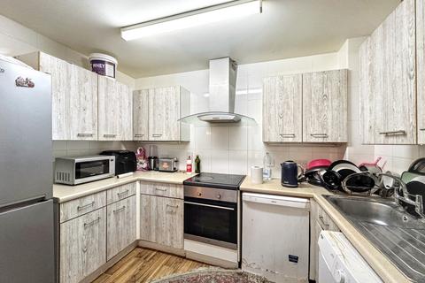 1 bedroom flat for sale, Rookery Way, Geneva Court, NW9