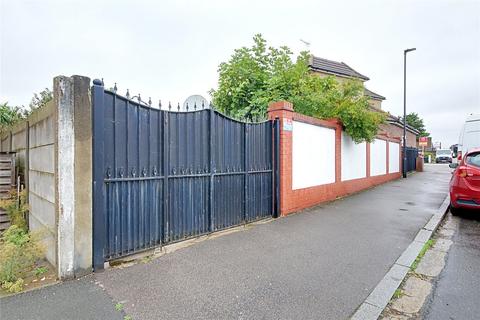 undefined, Lincoln Way, Enfield, EN1