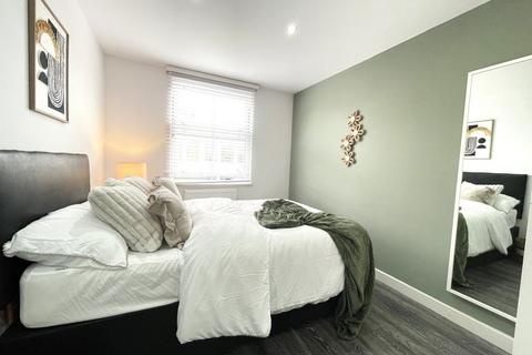1 bedroom in a house share to rent, Room 6, Flat 5, Priestgate, Peterborough, PE1 1JL