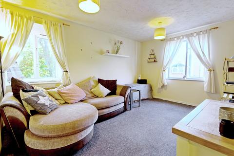 1 bedroom flat for sale, Redoubt Close, Hitchin SG4