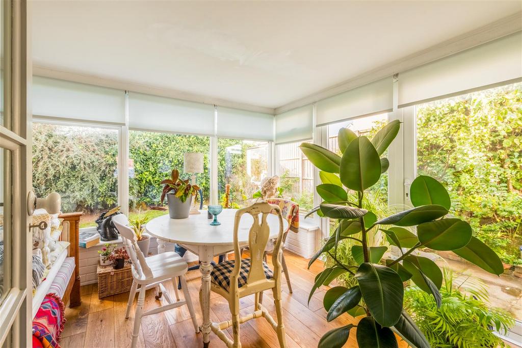 1 Vernon Avenue-10.jpg