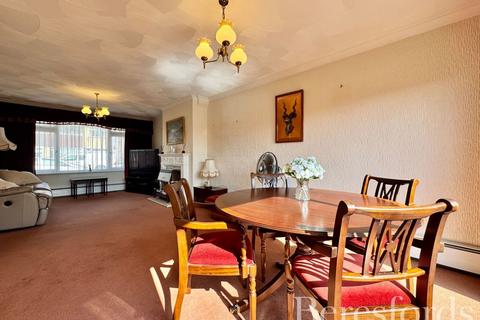 undefined, Abbots Close, Rainham, RM13