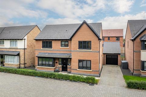 4 bedroom detached house for sale, Frost Grove, Ponteland NE20