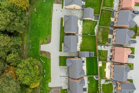 4 bedroom detached house for sale, Frost Grove, Ponteland NE20