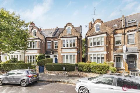 2 bedroom flat for sale, Coleridge Road, N8