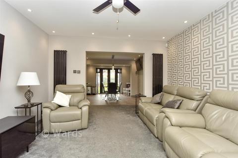 3 bedroom end of terrace house for sale, Rochester Road, Gravesend, Kent