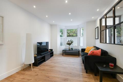 4 bedroom end of terrace house for sale, Harcourt Road, Wimbledon SW19