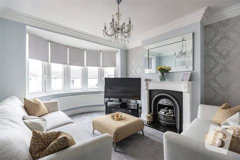 4 bedroom semi-detached house for sale, Lincoln Avenue, Romford, RM7