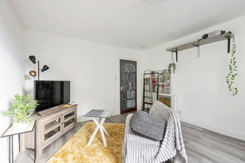39 Loons Road, Dundee, DD3 6AB