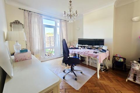 3 bedroom semi-detached house for sale, Dene Avenue, Hounslow, Greater London, TW3
