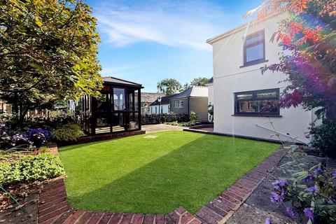 5 bedroom semi-detached house for sale, Twyn Road, Hengoed CF82