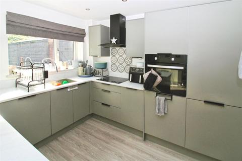 3 bedroom semi-detached house for sale, Astral Way, HULL