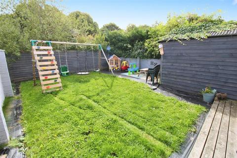 3 bedroom semi-detached house for sale, Astral Way, HULL