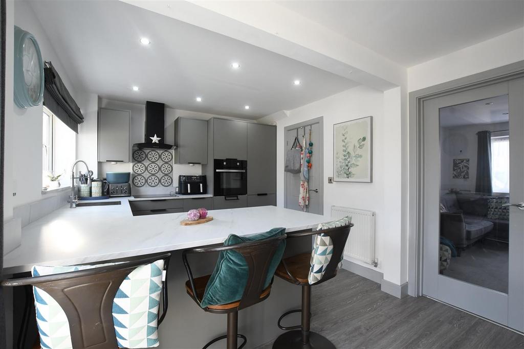 Fitted Kitchen