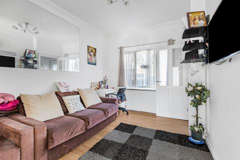 undefined, Queens Road, Barnet N3