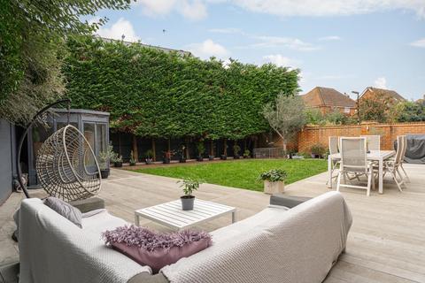 undefined, Oakwood Avenue, Epsom KT19