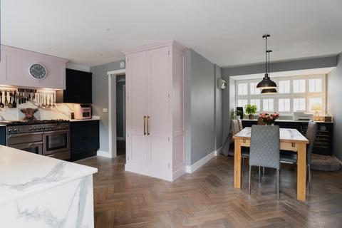 undefined, Oakwood Avenue, Epsom KT19